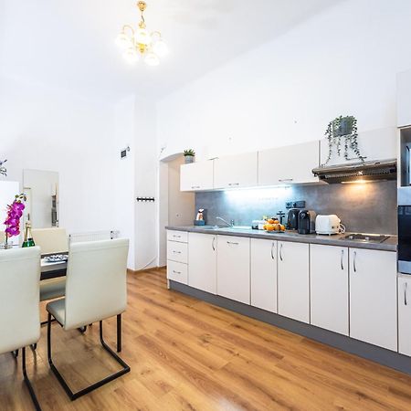 Wenceslas Square 2 Bedroom Apartment Prag Exteriör bild
